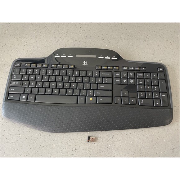 Logitech MK700/MK710 Wireless Ergonomic Keyboard no Dongle PARTS ONLY - Picture 1 of 10